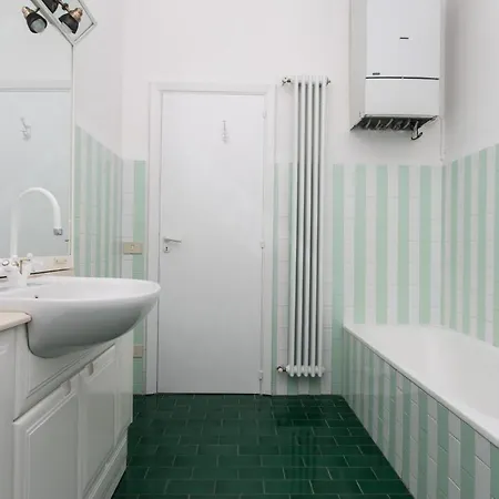 N144 - Numana, Comodo Quadrilocale A 100mt Dal Mare