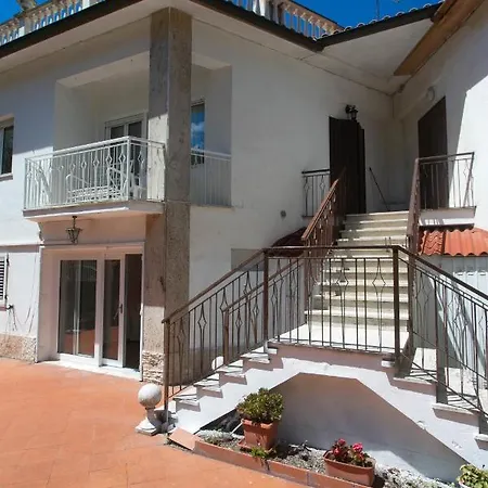 N144 - Numana, Comodo Quadrilocale A 100mt Dal Mare Appartement Numana