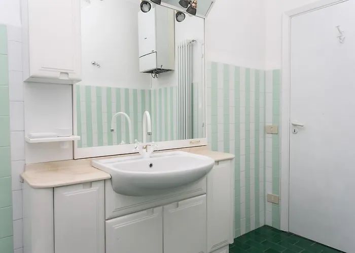 Apartamento N144 - Numana, Comodo Quadrilocale A 100mt Dal Mare Numana